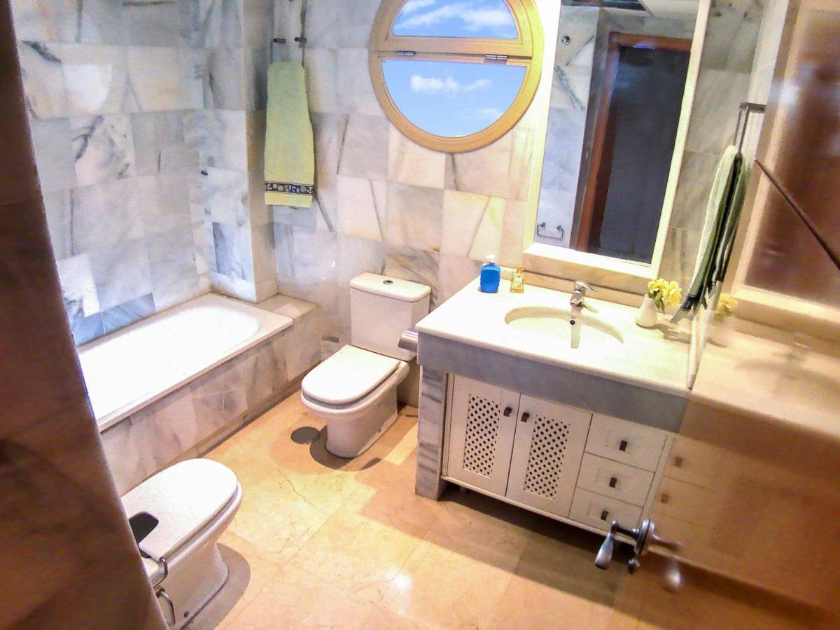 Tweepersoonskamer met Gedeelde Badkamer